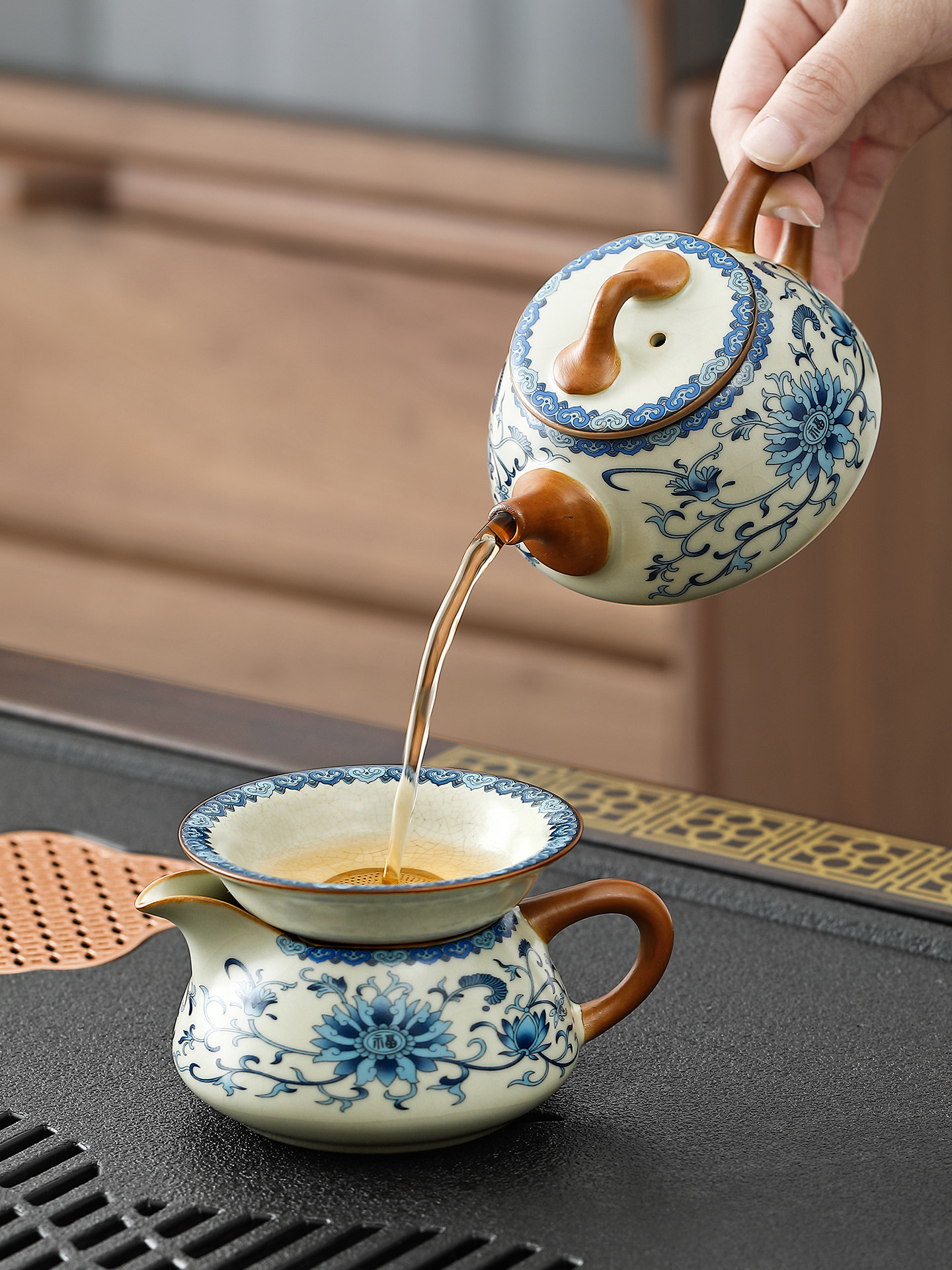 Fully Automatic Tea Tray and Tea Set 2026 New Model Household Kettle Integrated Kung Fu Tea Set Tea Table Complete Set