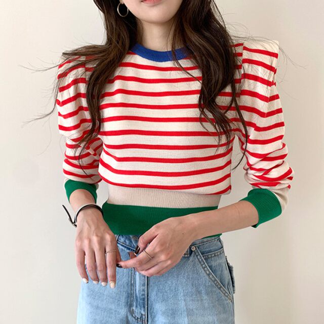 Korean chic age-reducing all-match round neck pullover with contrasting color stripes looks thin and high waist short puff sleeve knitted sweater for women