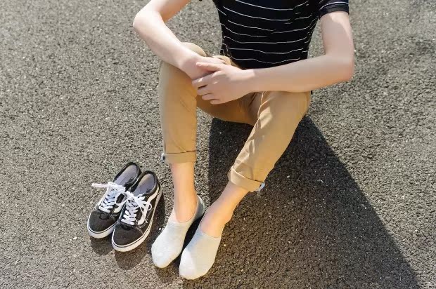 Vớ nam vớ cotton Màu rắn chắc miệng nông vớ vô hình Tất nam 2018 vớ mùa xuân và mùa hè vớ vớ đậu Hà Lan tất ngắn cổ