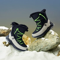 Черный и зеленый тон 00494