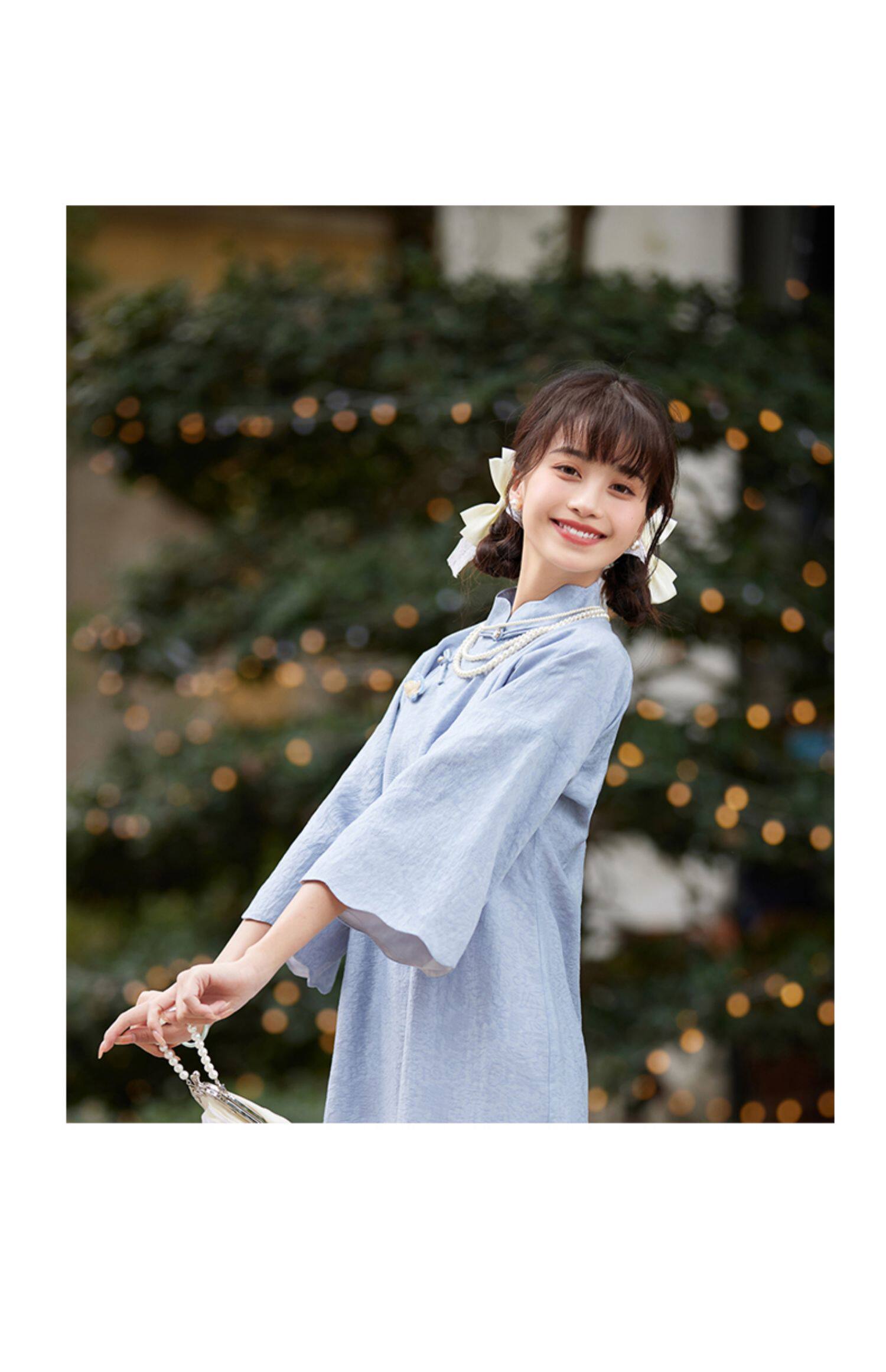 水色の花びらの襟のジャカード古代の七分袖のチャイナ ドレスの新しい