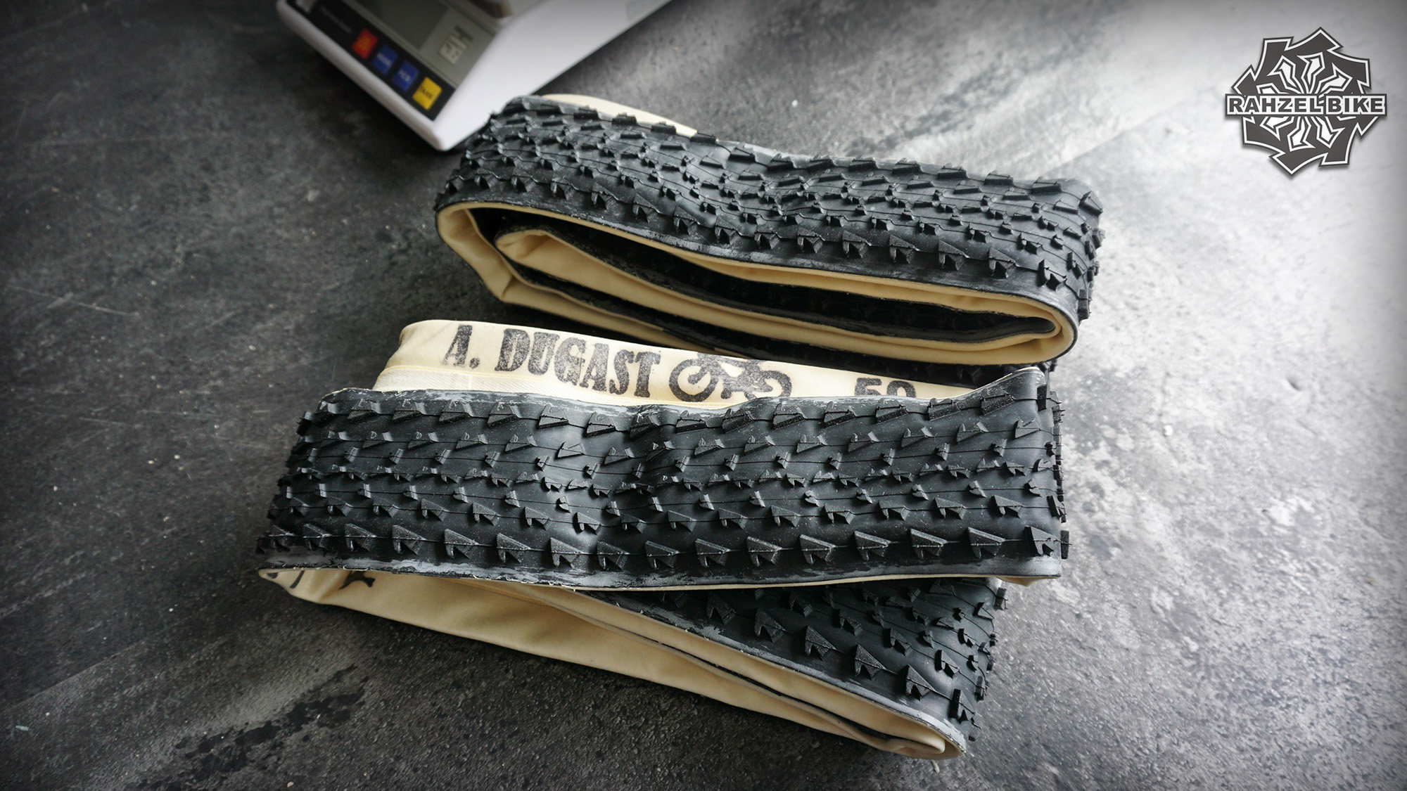 A DUGAST Handmade Mountain Tubular Tire Fast Bird