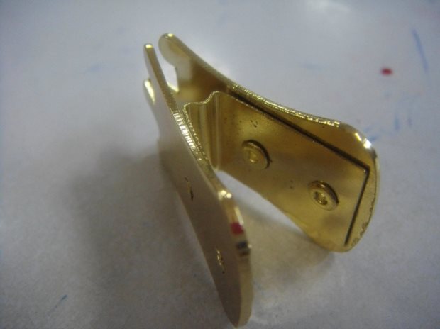Musen nhạc cụ erhu nhạc cụ phụ kiện erhu âm thanh yếu clip erhu silencer câm đồng bướm nhà máy bán hàng trực tiếp dây ukulele