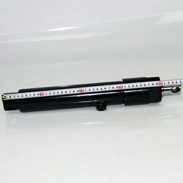 Kubo Tian 688 harvesters cutting table lifting oil cylinder assembly 5T057-27520 jack apply 688 688Q