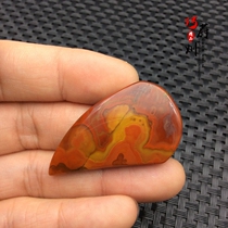Exquisite pure natural Xuanhua Warring States red agate red grass flower personality wolf tooth necklace pendant special price