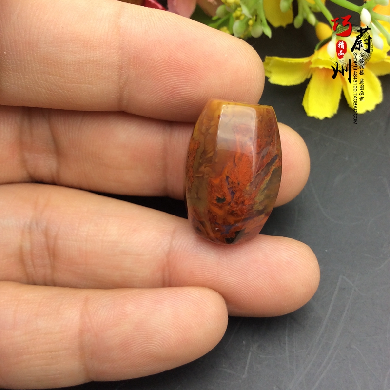 Exquisite pure natural Xuanhua on the ancient Warring States Red Manau Eight-edged Pearl Moon Bodhi Pearl Moon Bodhi 15 2mm