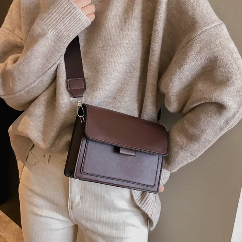 On the new small bag female 2022 spring new trendy ins all-match wide shoulder strap small square bag retro one shoulder messenger