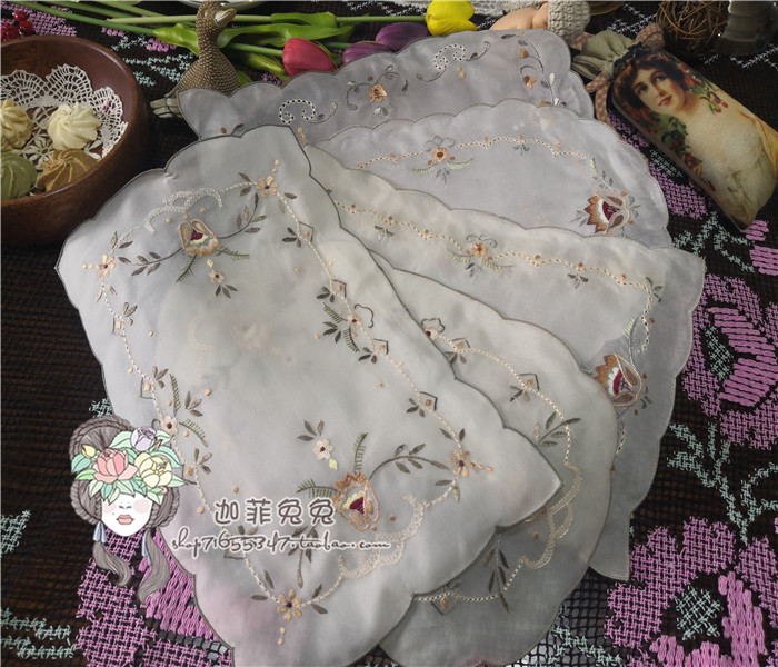 Collectibles * foreign trade export Europe and the United States retro raw silk hand-embroidered placemat plate mat vase mat multi-spec