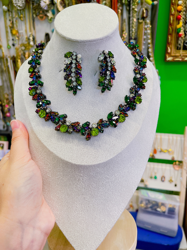 European Medieval Vintage Old Czech Green Rhinestone Necklace and Ear Clip Set 38~43cm
