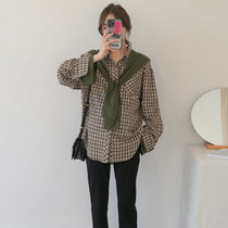Pregnant Woman Shirt Spring 2022 New Gestational Woman Dress Korean Version Fashion style Plaid Shirt Cloak shoulder Early spring blouses