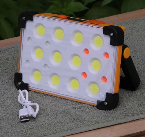 10 Вт из 800 солнечных аварийных аварийных ламп с солнечной аварийной палаткой.