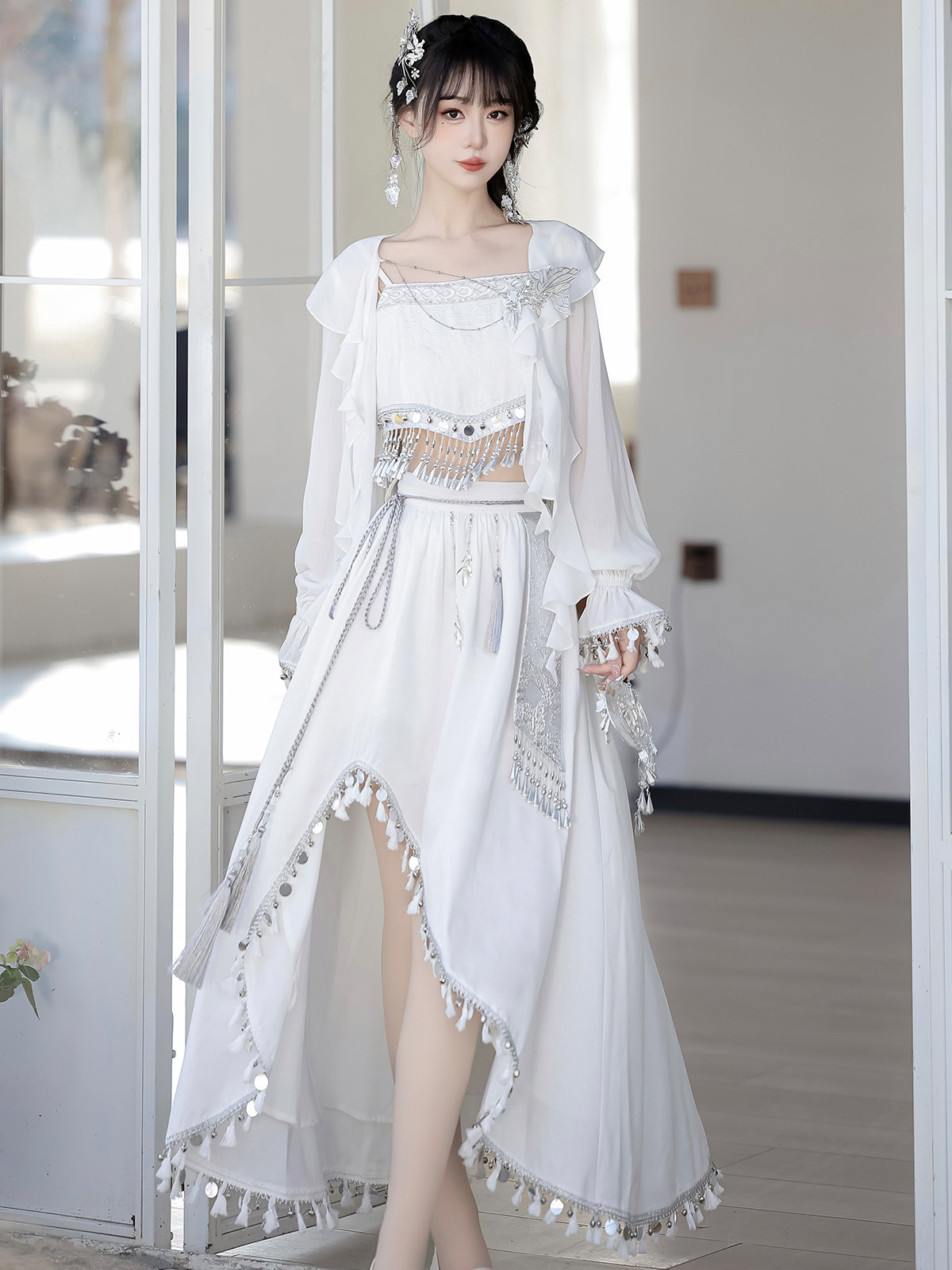 Китайцы одежда наборы 锦慕汉服[白银]苗疆少女白色异域风苗族元素服装民族风汉元素套装