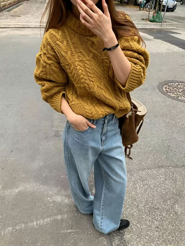 2026 New Korean-Style Retro Twist Pattern Round Neck Knitted Sweater for Women, Loose and Versatile Long-Sleeve Gentle and Sweet Top