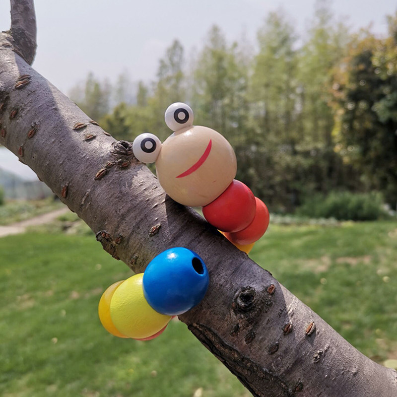 One year old baby sprays toy wooden pendulum with small gift child hand flexible grip 0-1-2 years old