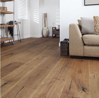 Exported to the UK factory 15 4mm oak three-layer solid wood composite floor environmental protection E0 geothermal heating big lock free