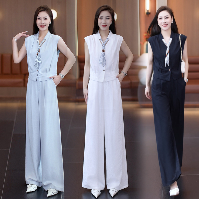 Fashionable and Elegant Women's Summer Sleeveless Shirt and Wide-Leg Pants Two-Piece Set, Slimming and Suitable for Commuting, with a High-End Feel Fashionable and Elegant Women's Summer Sleeveless Shirt and Wide-Leg Pants Two-Piece Set, Slimming and Suitable for Commuting, with a High-End Feel