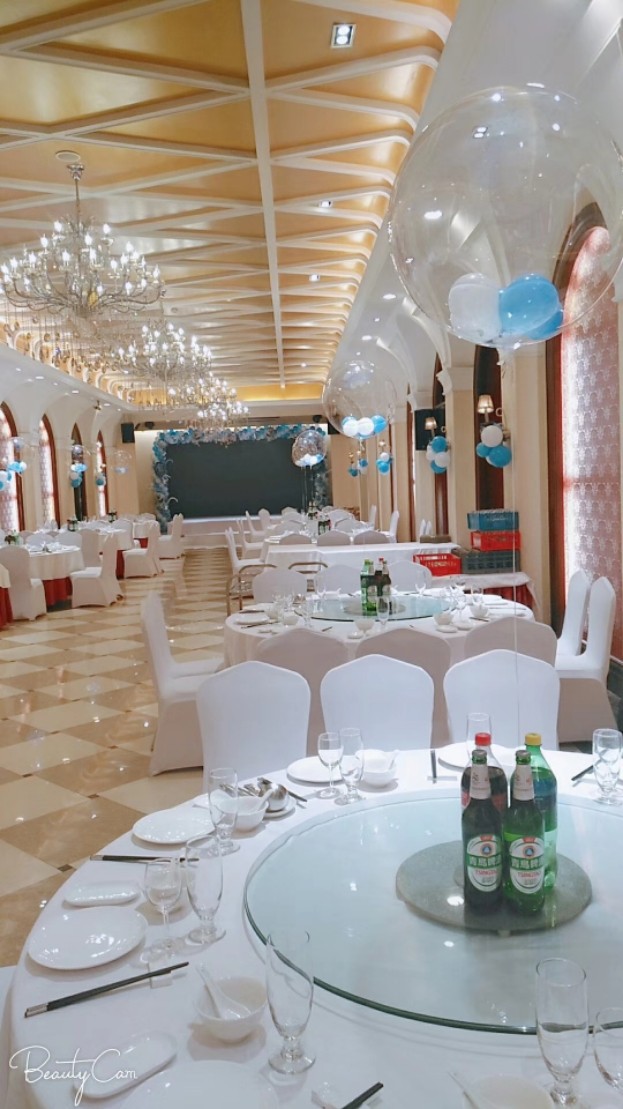 Shanghai Ice Chic Edge Themed Birthday Balloon Live Arrangement-White Blue Helium Balloon On-site Inflatable Service