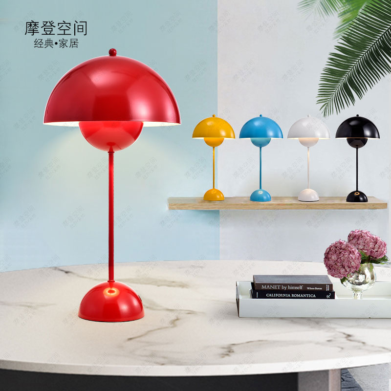 Nordic Design Table Light Classic Creative Book Room Bedroom sample room Home bedside Fashion brief Nordic table lamp