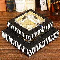 Маленькая зебра, пепельница