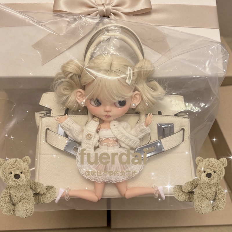 Bangs-Style Bun, Click Here! Gentle and Soft Girlfriend Style, Cute and Delicate Hand-Drawn Doll Bag Styling Bangs-Style Bun, Click Here! Gentle and Soft Girlfriend Style, Cute and Delicate Hand-Drawn Doll Bag Styling