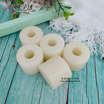 Embroidery cross-stitch tools Water-soluble environmentally friendly thread wax lubricating wax can make the embroidery thread smoother knot-free and lint-free