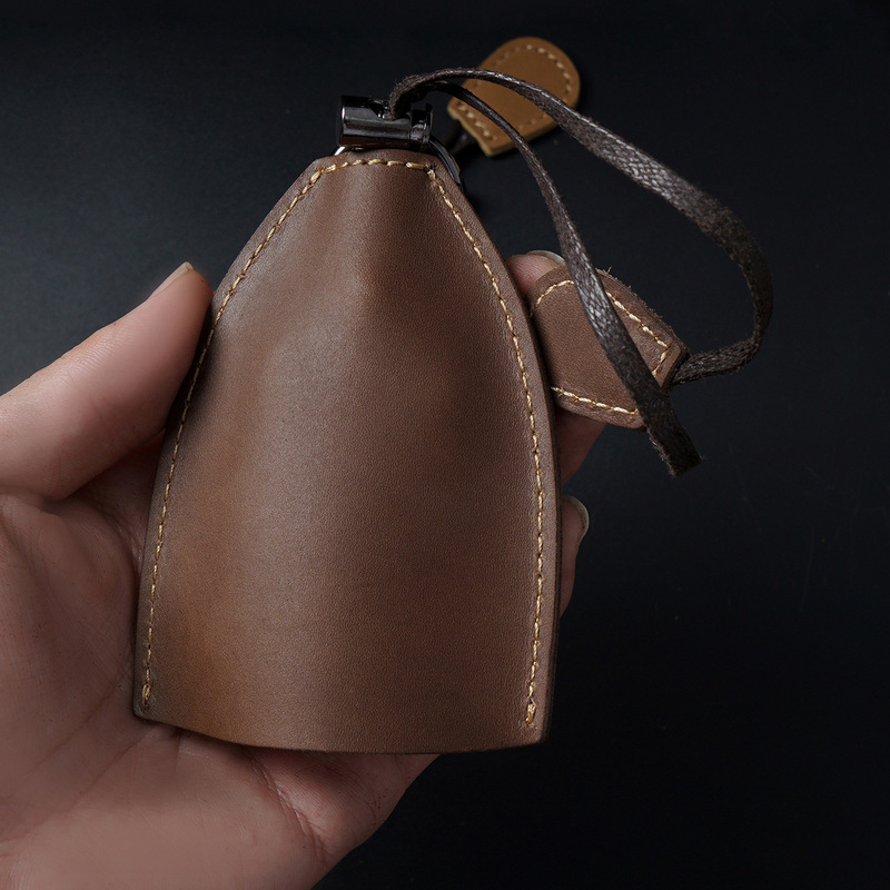 Universal Retro Handmade Leather Car Key Case for Men and Women, Car Key Holder, Small Key Pouch