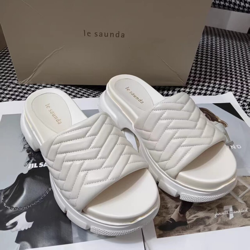 Le Saunda/Lersdan Genuine Removal 2m70008 Quilted Pattern Increased Thick-Soled Slippers Outer Sandals