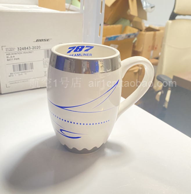 BOEING Boeing 787 aircraft engine mark cup civil aviation pilot