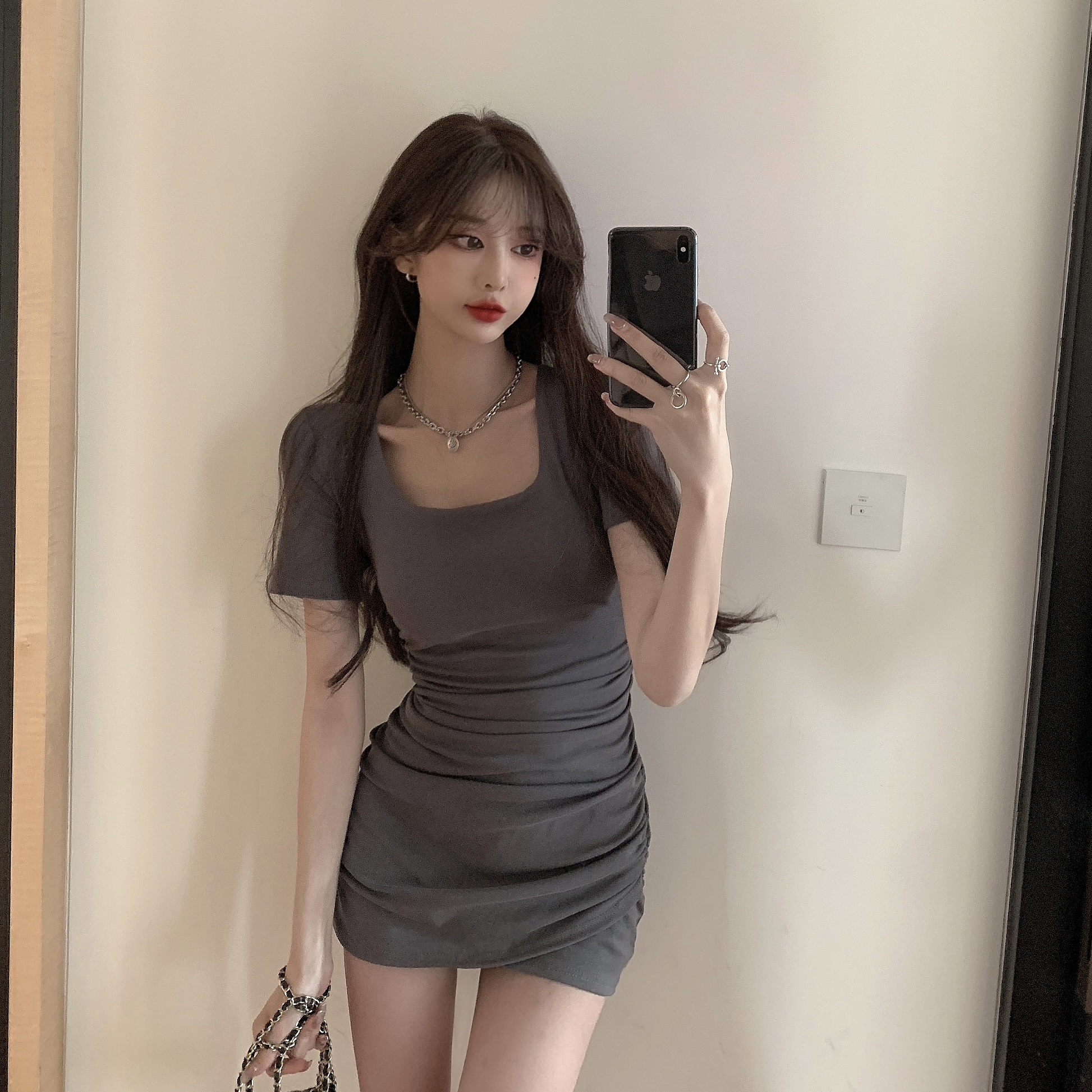 Folds Sexy Hot Girl Wind Cloth Fabric Square Collar Bag Hip Short Skirt Woman 2021 Summer Korean version Short sleeves Little Black Skirt Tight