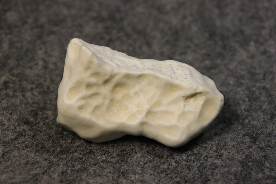 White Madstone (No. 61) Hami Little Color Color Magnificent Ceramic Protein Delicious Carved Stone