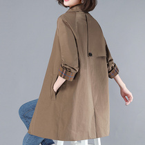 Trench coat 2021 medium-length new spring and autumn womens high-end wide wife foreign style middle-aged mother thin coat