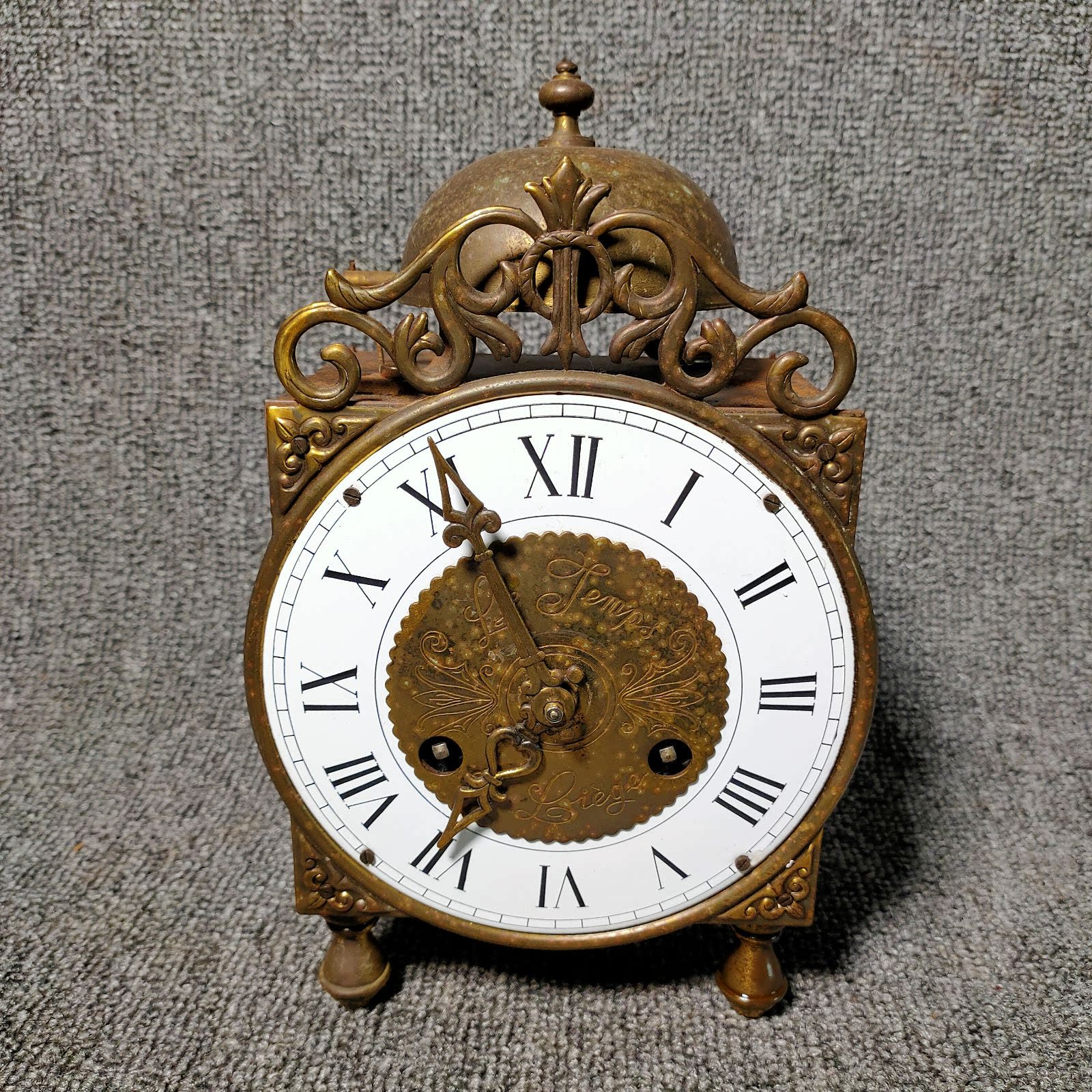 20-century Early Atlantic Antiques clockwork Clock machinery Clock fireplace Rare Metal Shell Machinery Normal