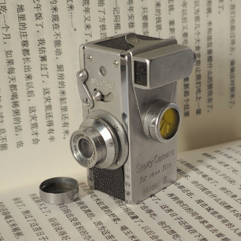 ヴィンテージ 映写機 米国製 Antique 1940s mini vintage spy camera: seriously obsessed! film