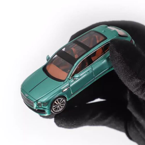 Dm Model 1:64 Bentley Flying Spur Shooting Brake Alloy Car Model in Stock
