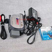 Sony dcr-dvd605 handheld dv camera Zeiss lens retro color