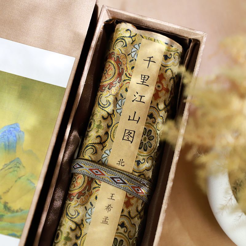Reproduction of the Imperial Palace's National Painting Treasure, the Silk Scroll Painting of the Famous Chinese Painting, the Scroll of a Thousand Miles of Rivers and Mountains