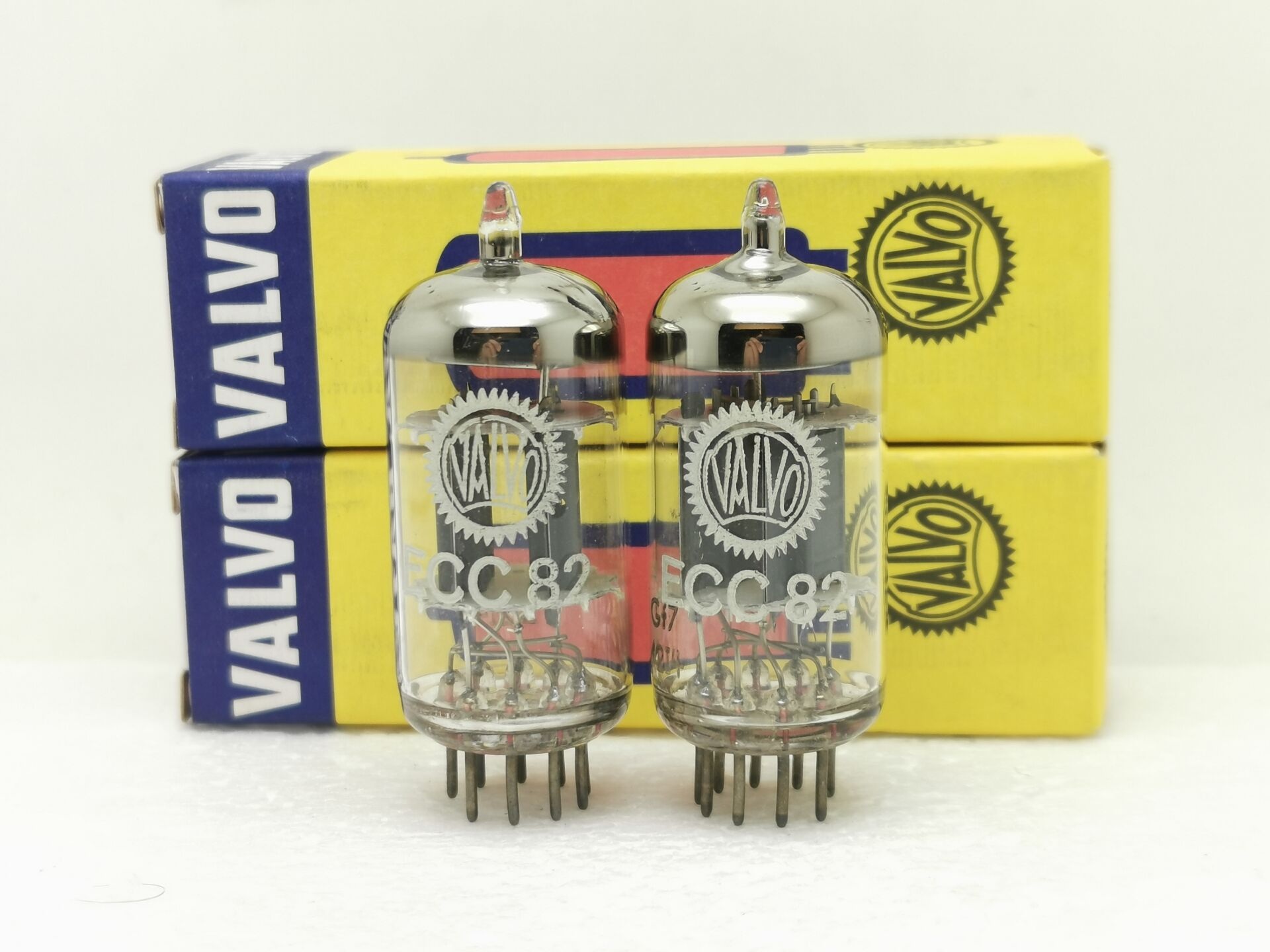 Big ring brand new German VALVO rich ECC82 12AU7 6211 CV4003 vacuum tube