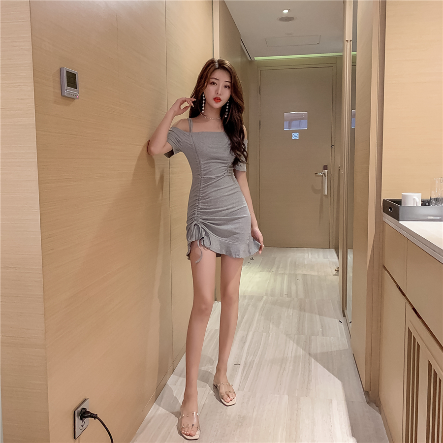 VK旗艦店 韓系性感雙吊帶修身露肩抽繩荷葉邊短袖洋裝