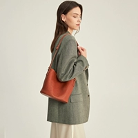 Цвет дуба C351 (первый слой яловая кожа растительного дубления, горизонтальный, маленький размер)