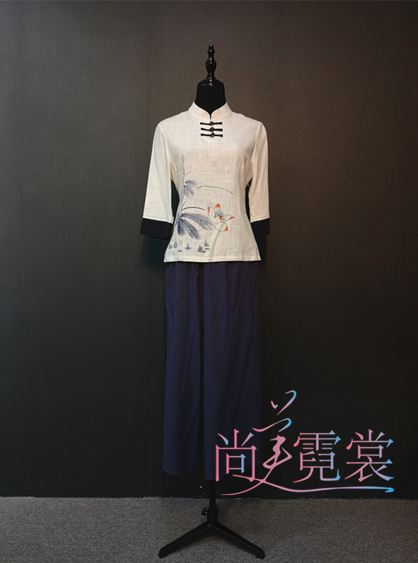 Beijing lease rental of the Renminbi female student clothing miss in the Renmin Classical Bangrobe Classical Play dress