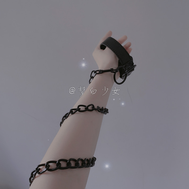 Dream white: sex accessories private photo dark collar traction chain