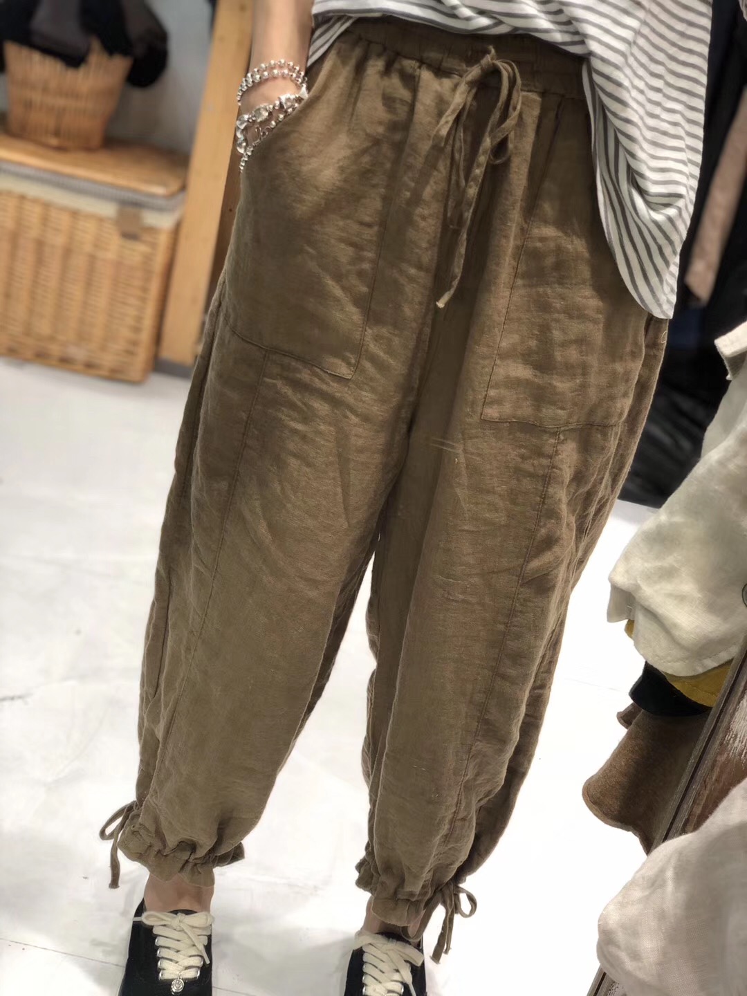 Bóng nhỏ 2019 hè mới phiên bản Hàn Quốc của cotton và vải lanh phong cách nghệ thuật quần harem quần nữ rộng quần mỏng - Quần Harem quần ống suông nữ đẹp
