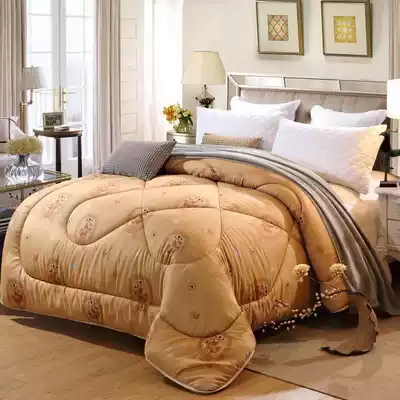 In 2020, the new camel is thickened to keep warm and cold.