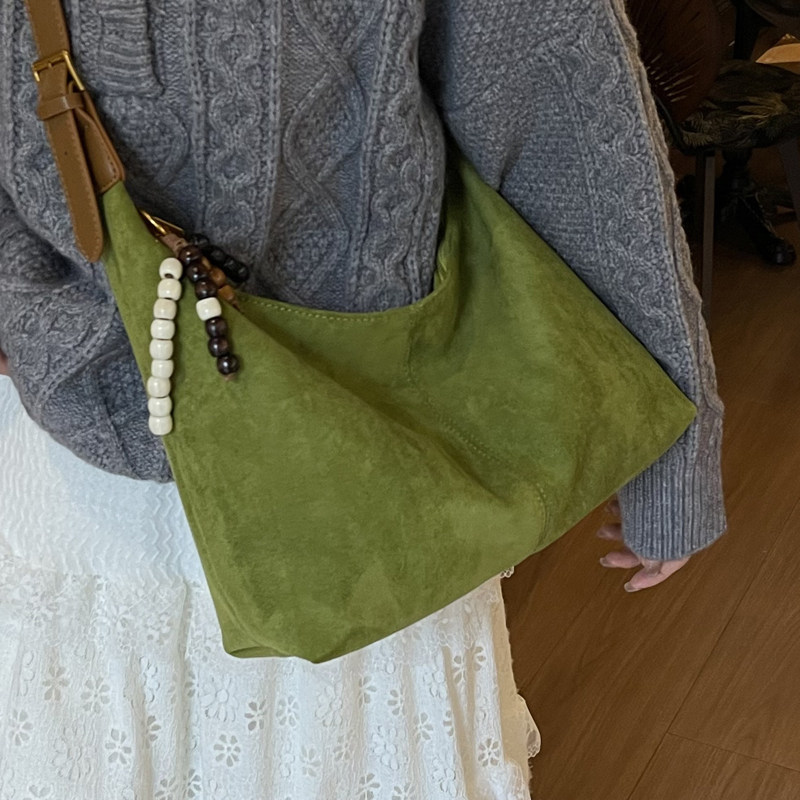 Популярная в этом году замшевая сумка для поездок на работу, женская новинка осени и зимы 2025, нишевая ретро-сумка через плечо, повседневная сумка-мессенджер