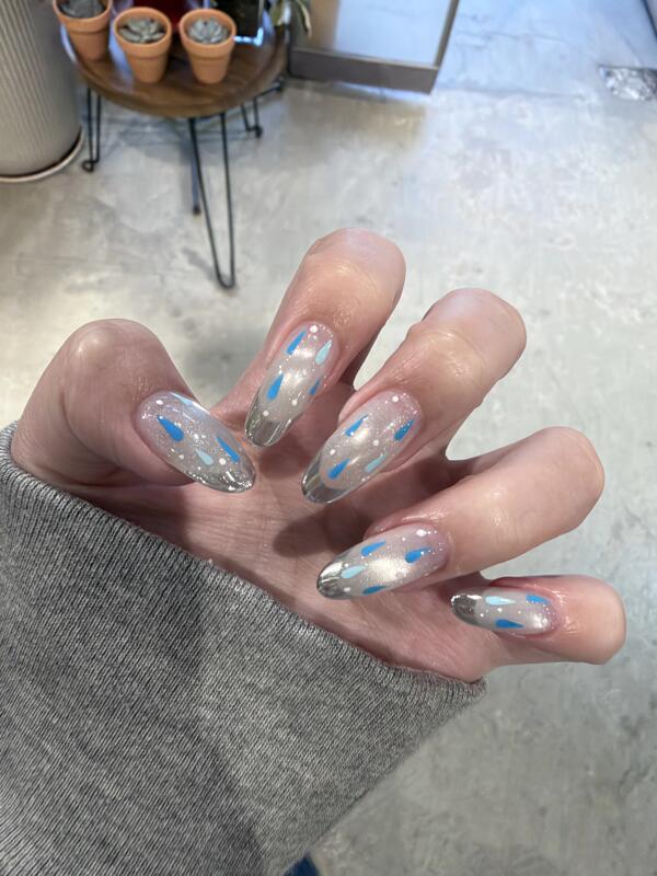 Autumn and Winter New Silver French Blue Water Drop Cat Eye Handmade Wearable Nails Medium-Long Style Nail Art ins Style Y2K Raindrop Autumn and Winter New Silver French Blue Water Drop Cat Eye Handmade Wearable Nails Medium-Long Style Nail Art ins Style Y2K Raindrop