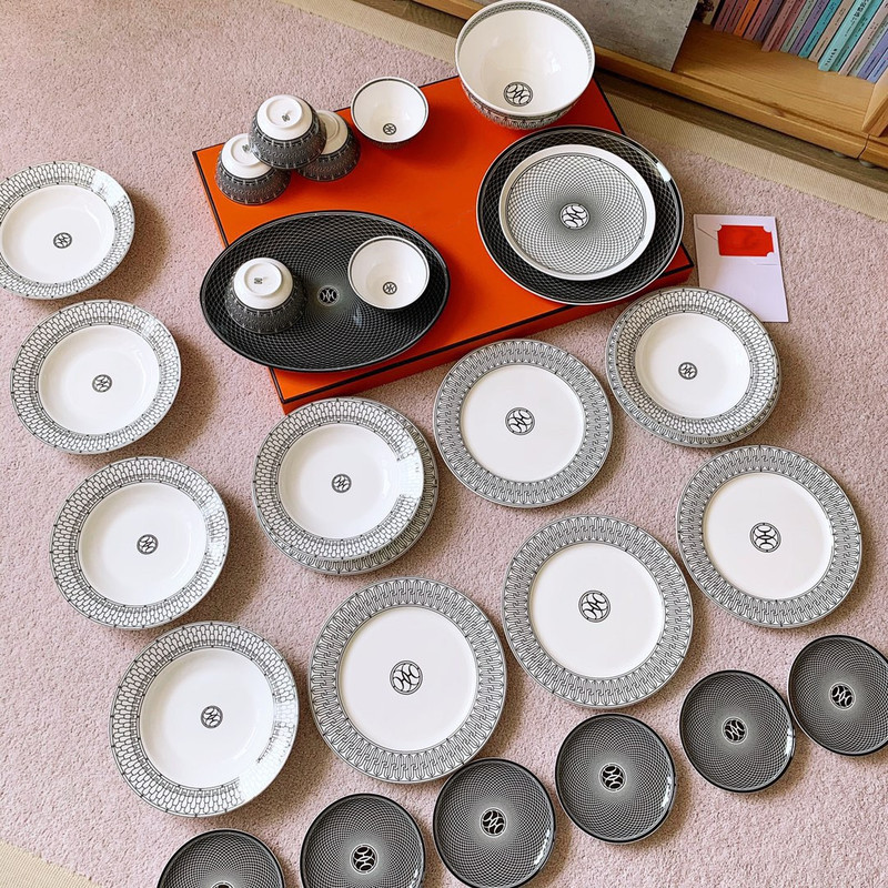 H Brand High-End Exquisite Tableware, Ceramic Cups and Saucers, European-Style Bone China Plates, Tropical Rainforest High-Value Set
