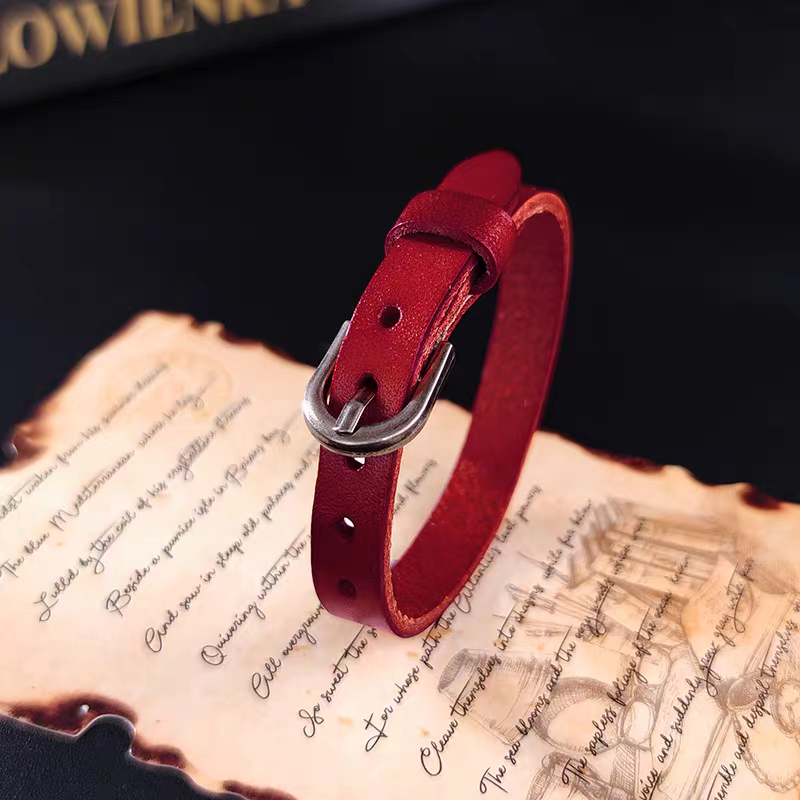 European and American Fashion Trends, Multi-Color Leather Bracelets, Simple, Casual and Versatile, Couple Leather Bracelets, Men's and Women's Smooth Wristbands European and American Fashion Trends, Multi-Color Leather Bracelets, Simple, Casual and Versatile, Couple Leather Bracelets, Men's and Women's Smooth Wristbands