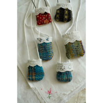 Naivete) Hand-stitched Indian embroidered necklace bag halter neck bag