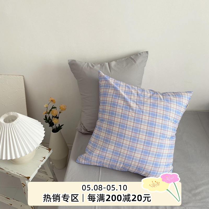 The shopkeeper left Korea in shooting a dream blue gray plate cloth cup pillow is simple