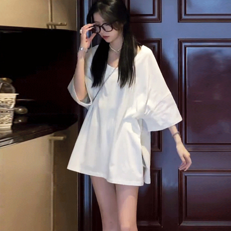 Large Size Short-Sleeved T-Shirt for Women 2026 New Style Loose Fit Slimming Showing Collarbone Side Slits Mid-Length Half-Sleeve T-Shirt for Summer Large Size Short-Sleeved T-Shirt for Women 2026 New Style Loose Fit Slimming Showing Collarbone Side Slits Mid-Length Half-Sleeve T-Shirt for Summer